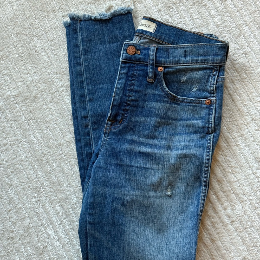 Madewell Jeans 9" High-Rise Skinny 26 Distressed Raw Hem Ankle